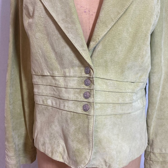 Light green 100% Leather/suede Long Sleeve Jacket. Size L. - Picture 10 of 15